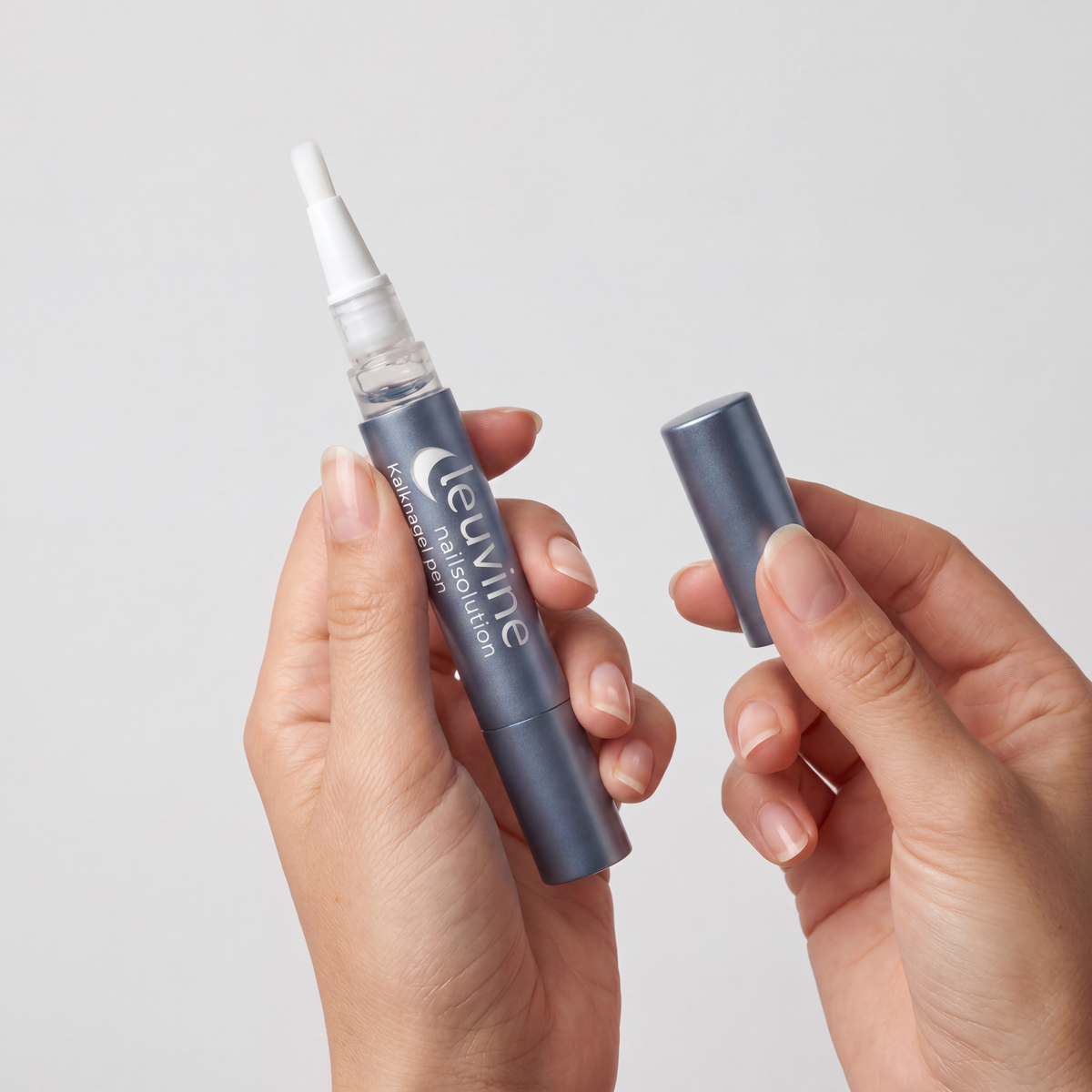 Detailopname van de applicatortip van de Leuvine nagelpen
